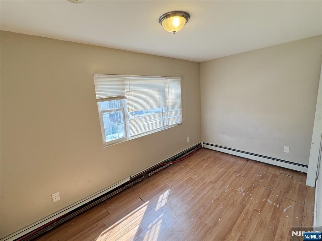 25 Ryerson Avenue Property Photo 8