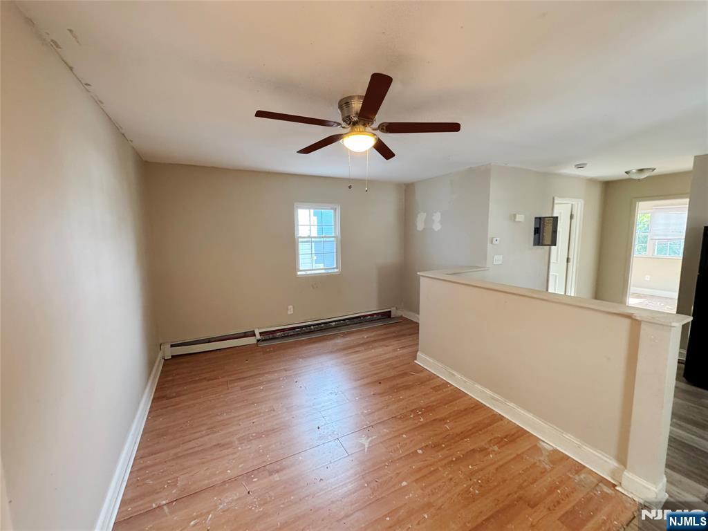 25 Ryerson Avenue Property Photo 9