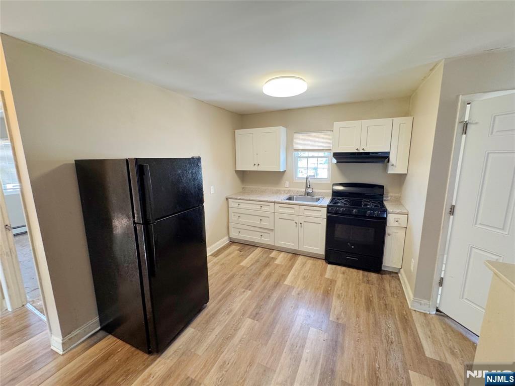 25 Ryerson Avenue Property Photo 10