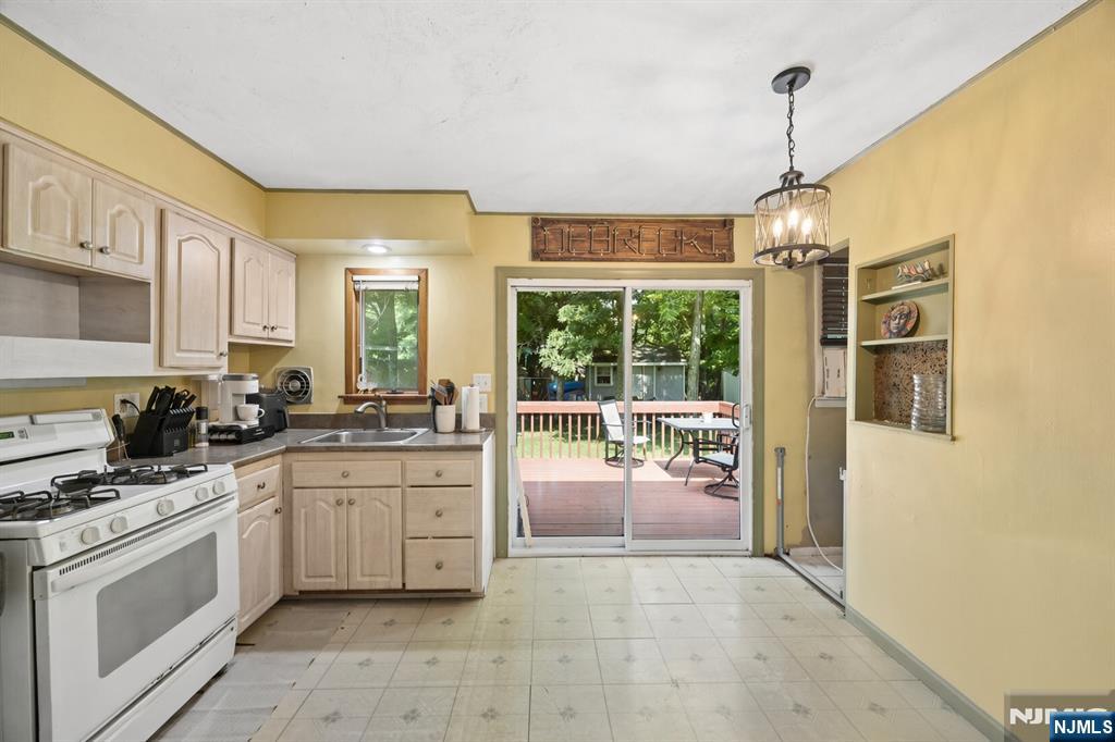1 Ridgeview Court Property Photo 8