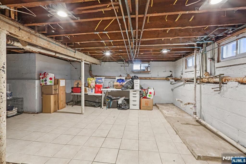 211 Newark Avenue Property Photo 29