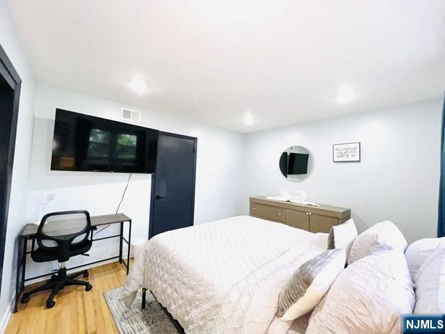62 3rd Place Property Photo 11