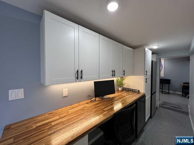 62 3rd Place Property Photo 16