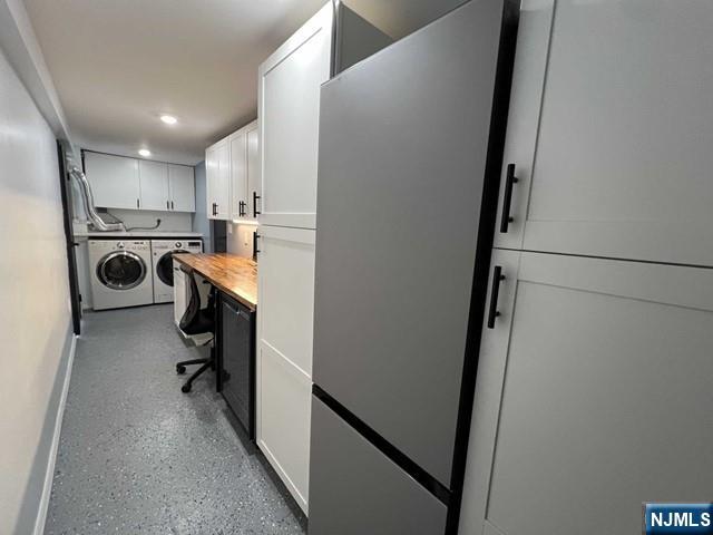 62 3rd Place Property Photo 17