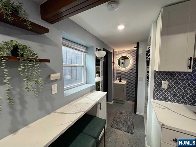 62 3rd Place Property Photo 24