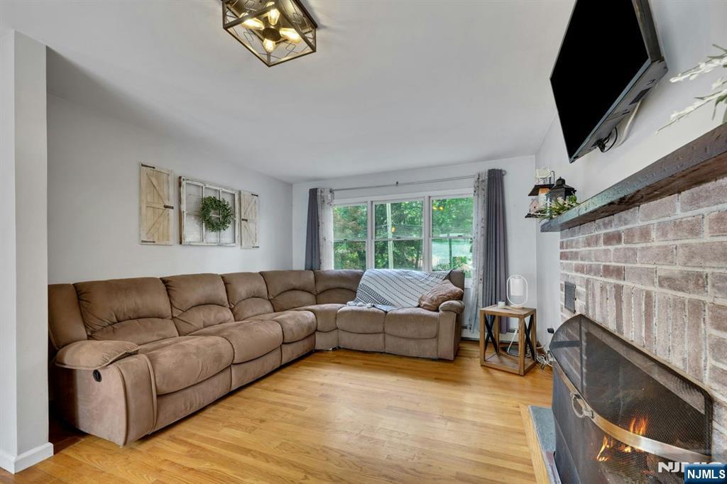 416 Lakeview Avenue Property Photo 3