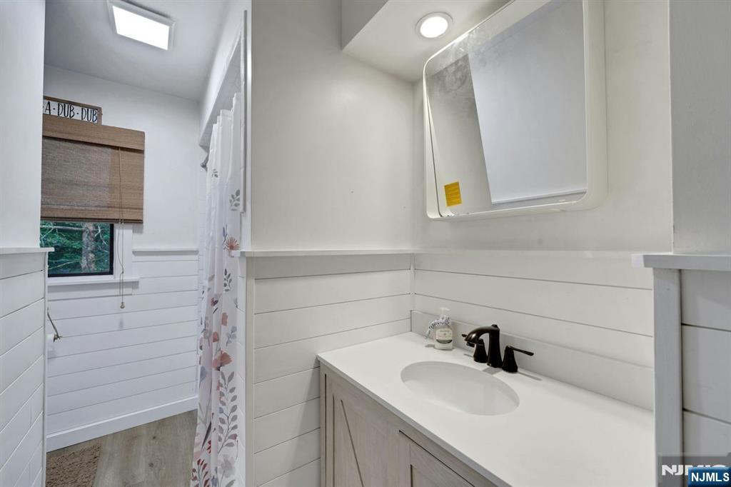 416 Lakeview Avenue Property Photo 15
