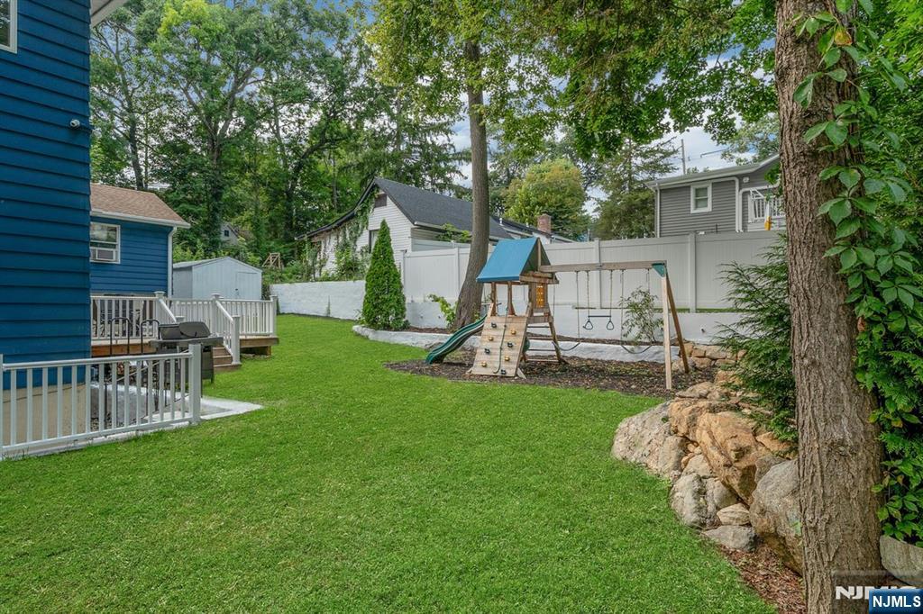 416 Lakeview Avenue Property Photo 20