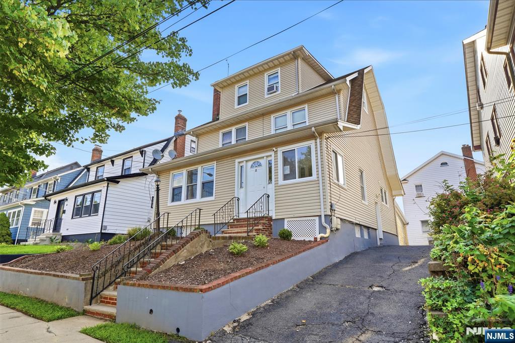 18 Winfield Street Property Photo 1