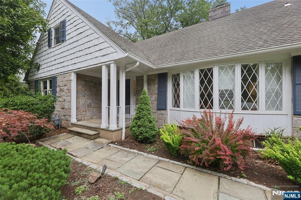 26 Glenwood Road Property Photo 2