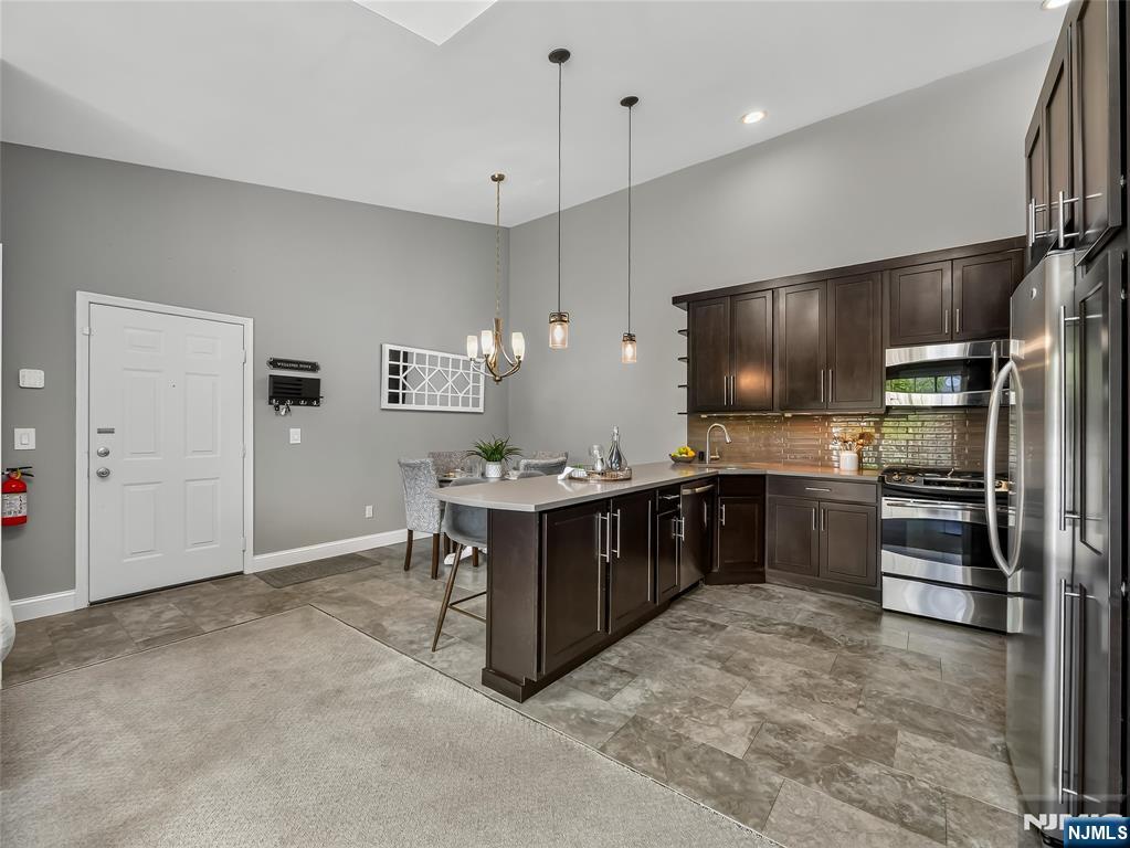 453 Poets Way Property Photo 13