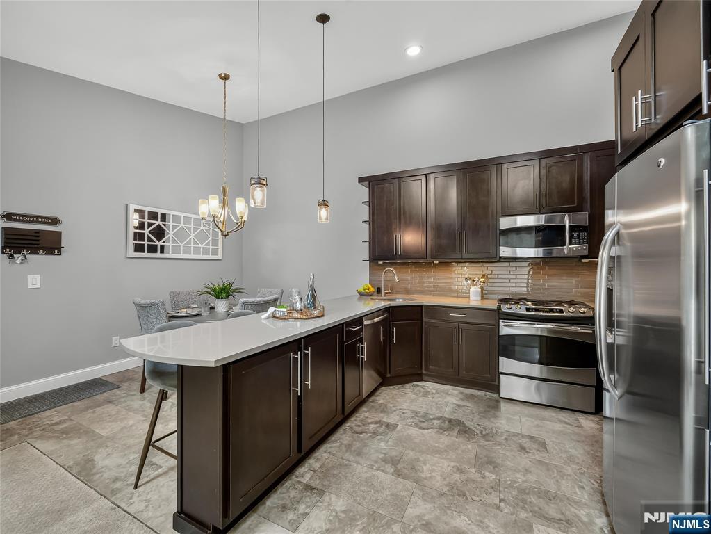453 Poets Way Property Photo 14