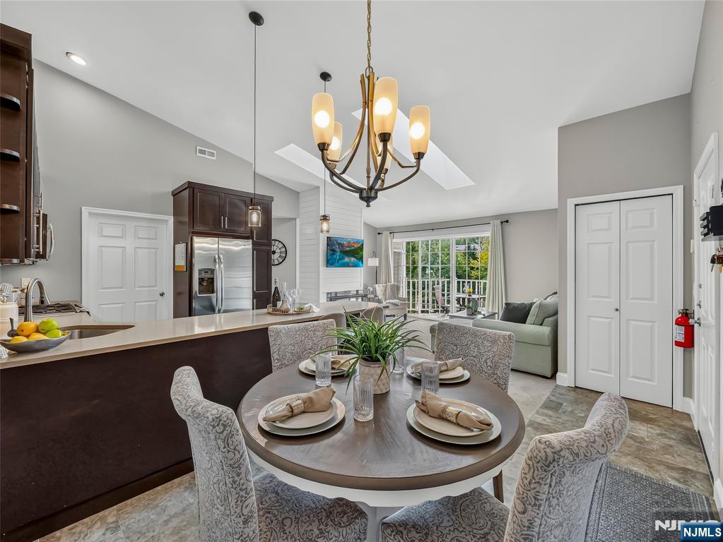 453 Poets Way Property Photo 19