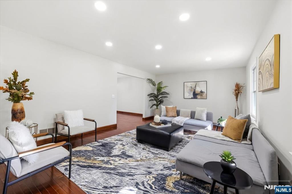 45 Holyoke Road Property Photo 9