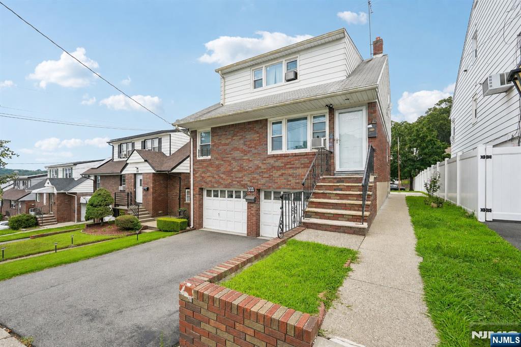 113 17th Street Property Photo 2