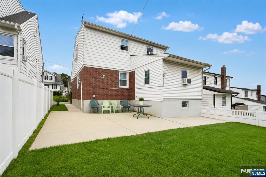 113 17th Street Property Photo 17