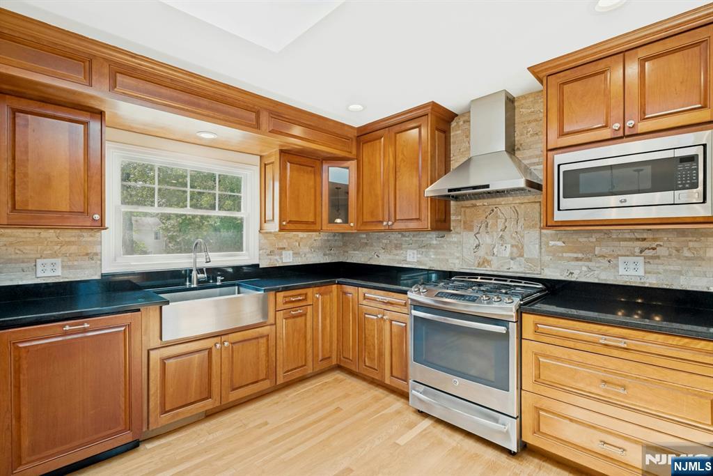 615 Maze Road Property Photo 9