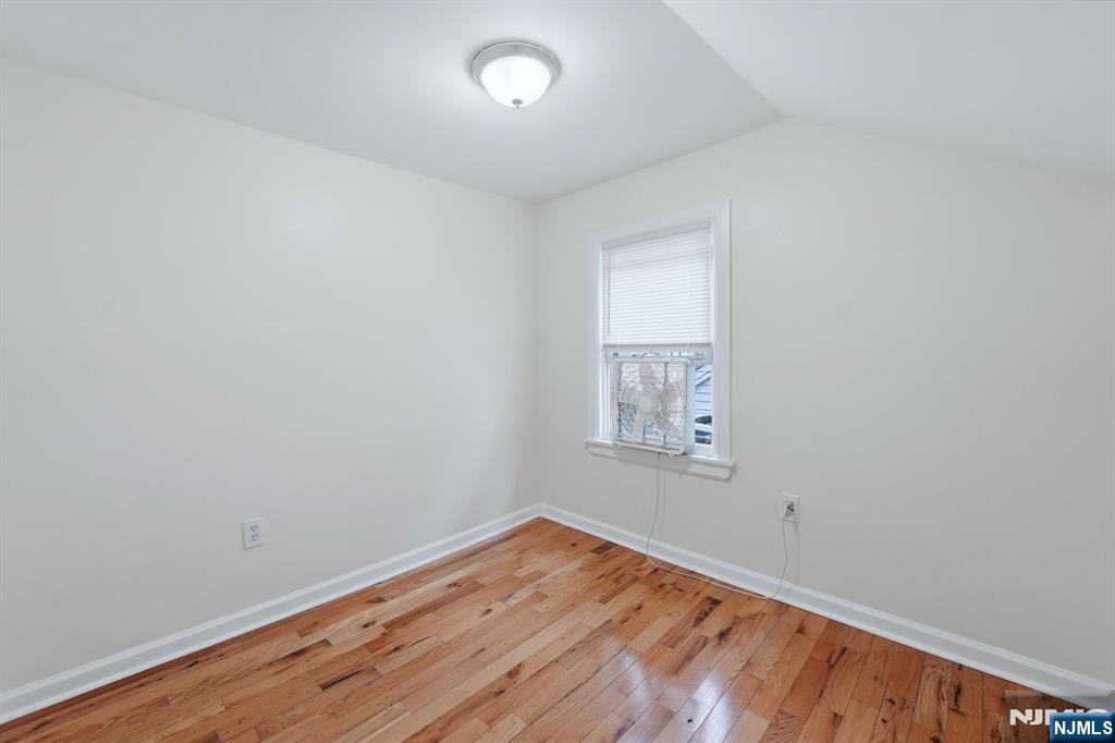 239 19th Street Property Photo 14