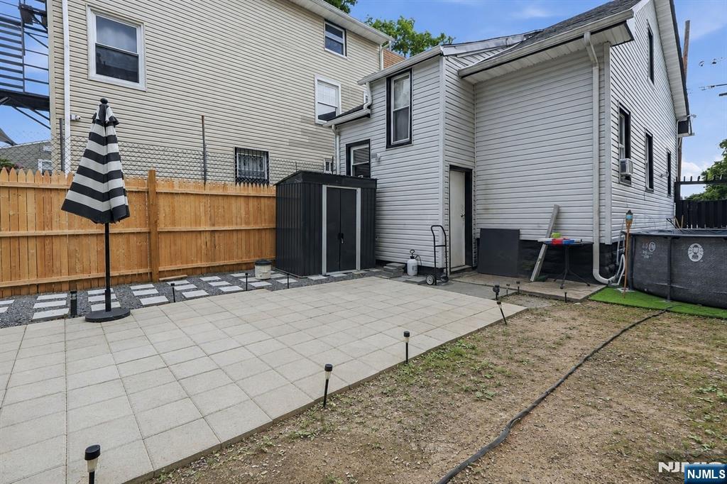 239 19th Street Property Photo 18