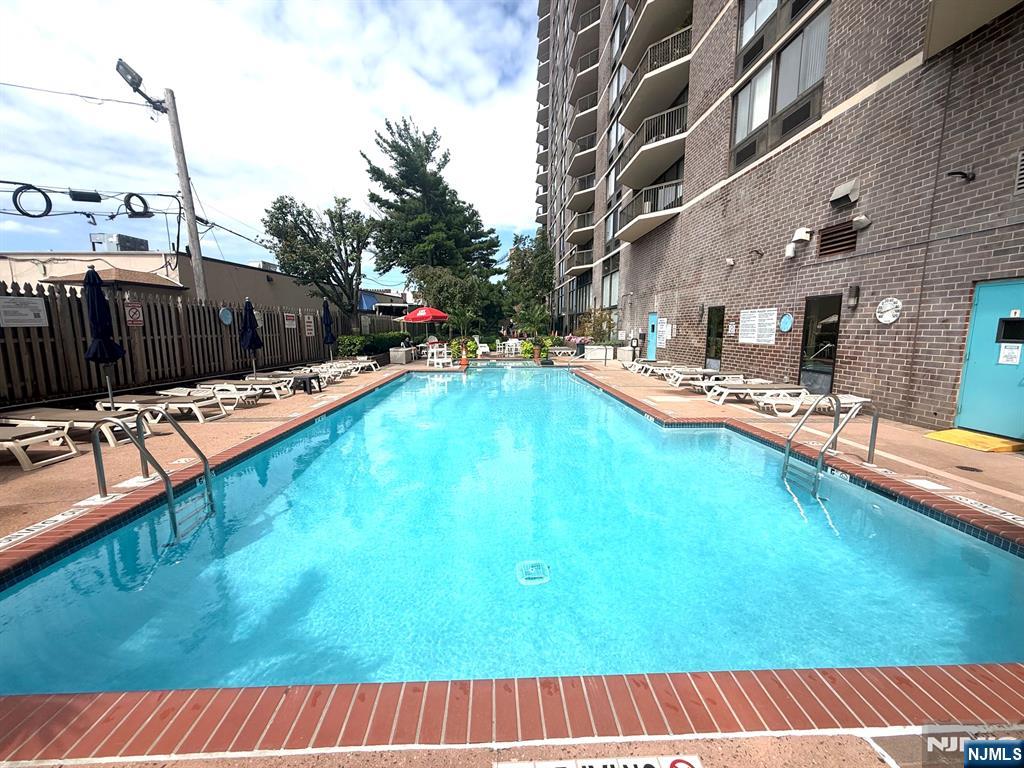 770 Anderson Avenue 21h Property Photo 25