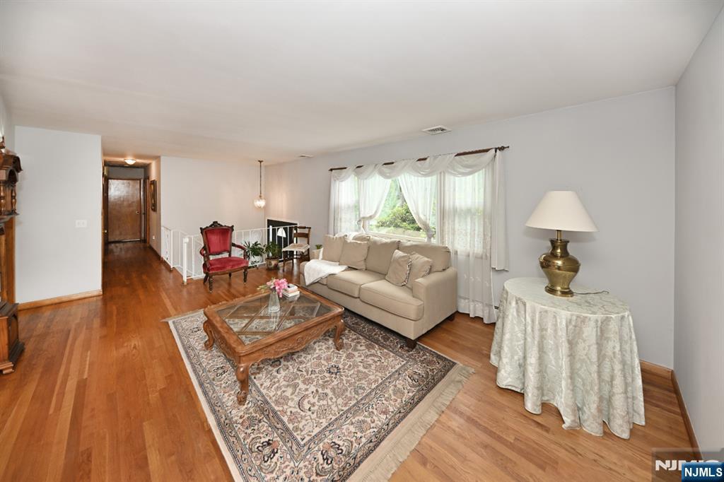 459 Tulane Court Property Photo 6