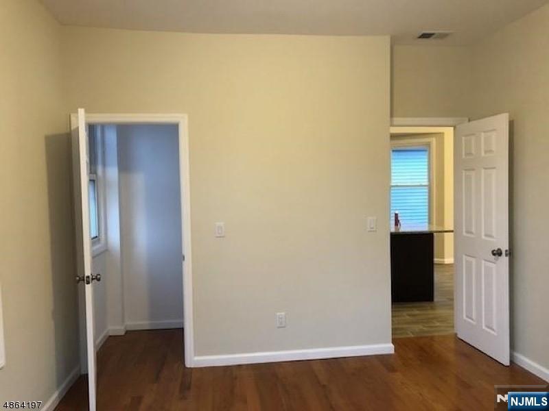 637-639 Parker 2 Property Photo 3