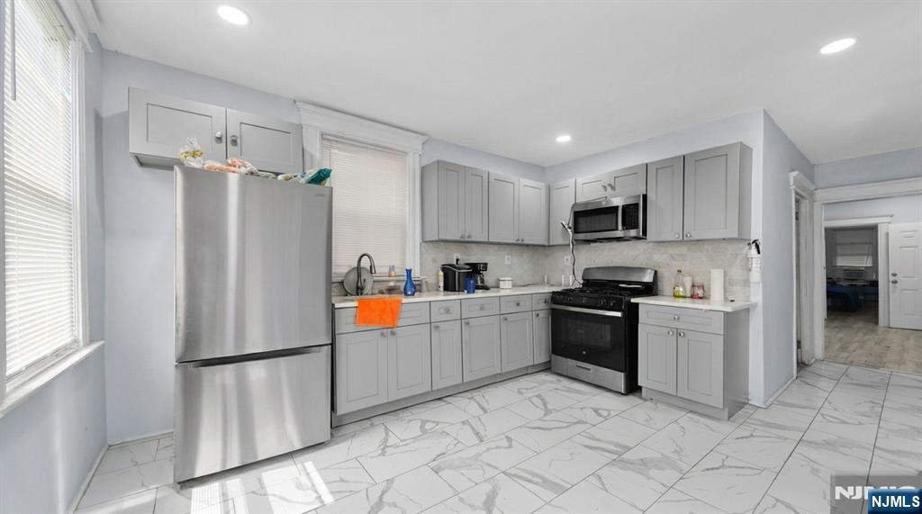 18 Ellis Avenue Property Photo 8