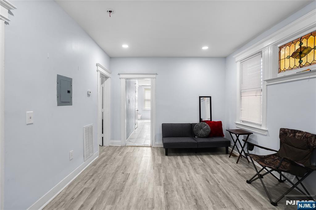 18 Ellis Avenue Property Photo 11