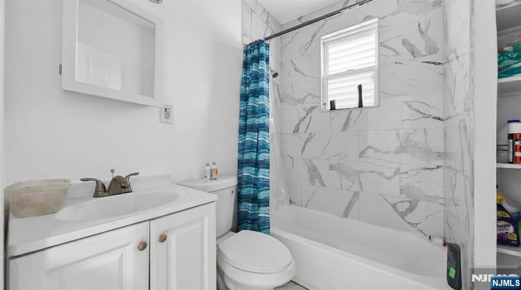 18 Ellis Avenue Property Photo 15