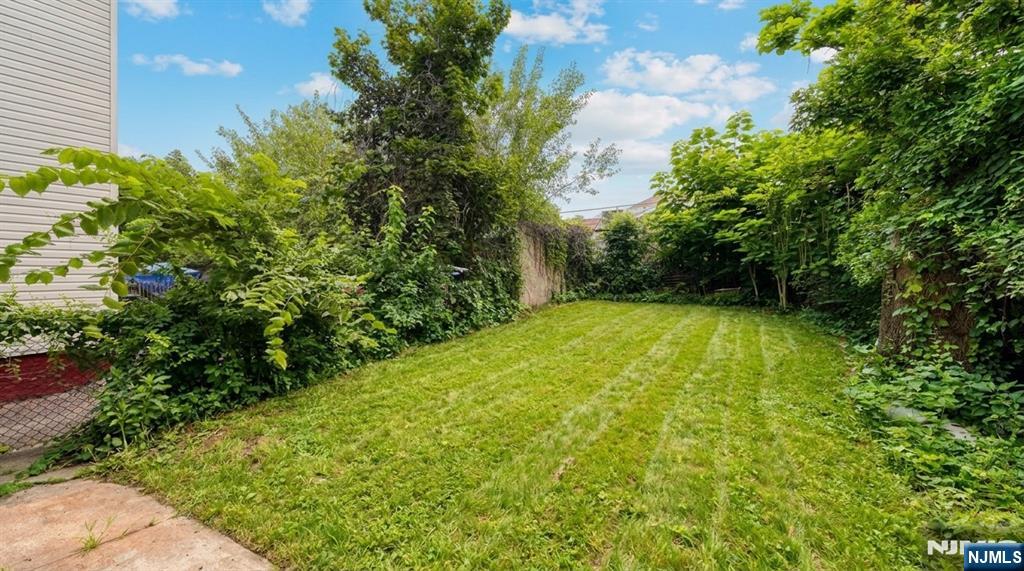 18 Ellis Avenue Property Photo 18