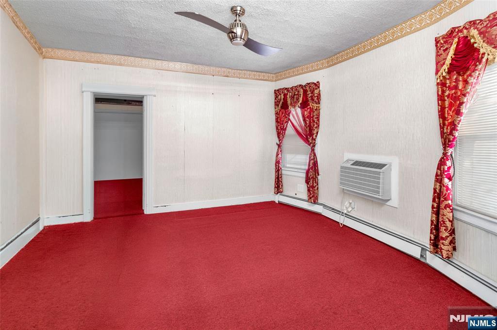 90 Cedar Street Property Photo 11