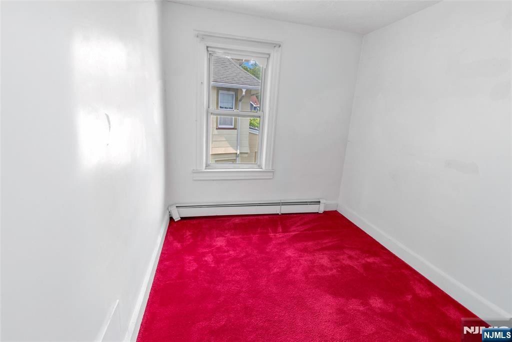 90 Cedar Street Property Photo 15