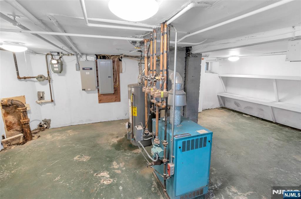 90 Cedar Street Property Photo 25