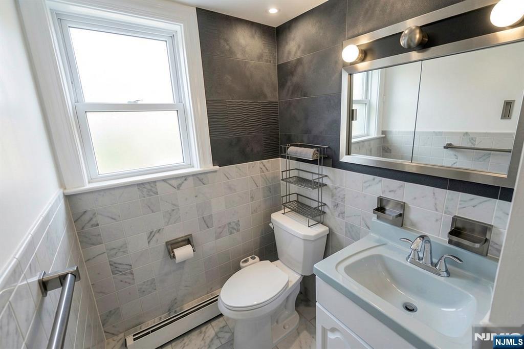 90 Cedar Street Property Photo 36