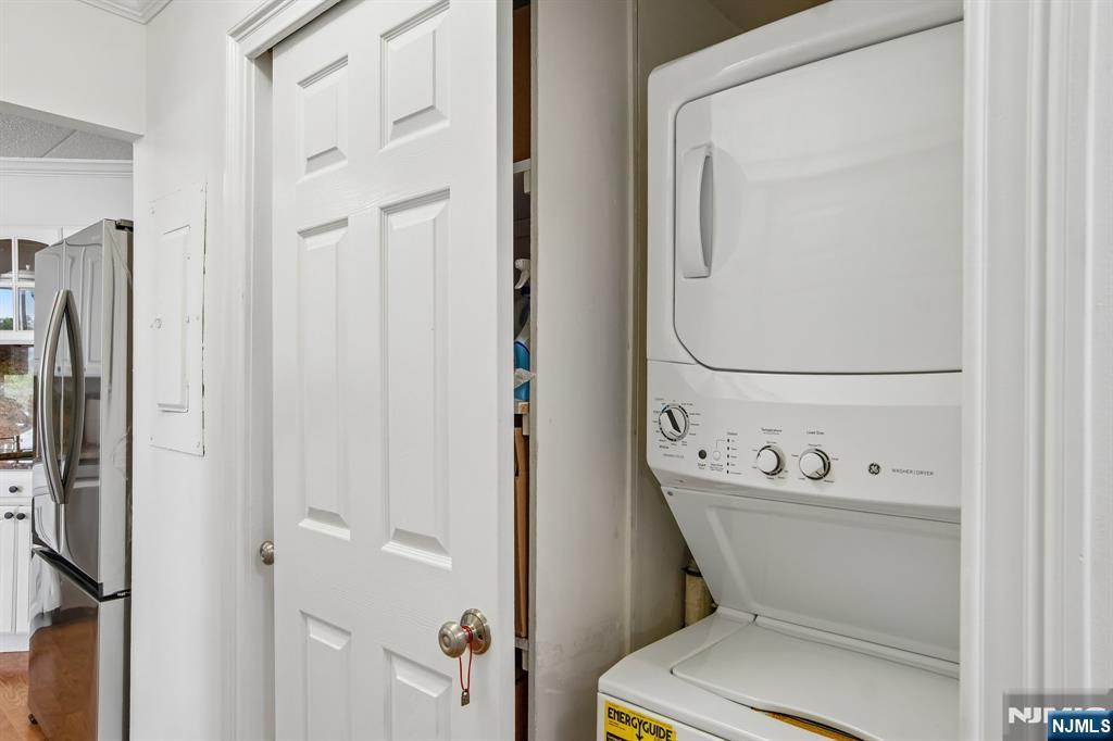 1055 River Road 312 Property Photo 13