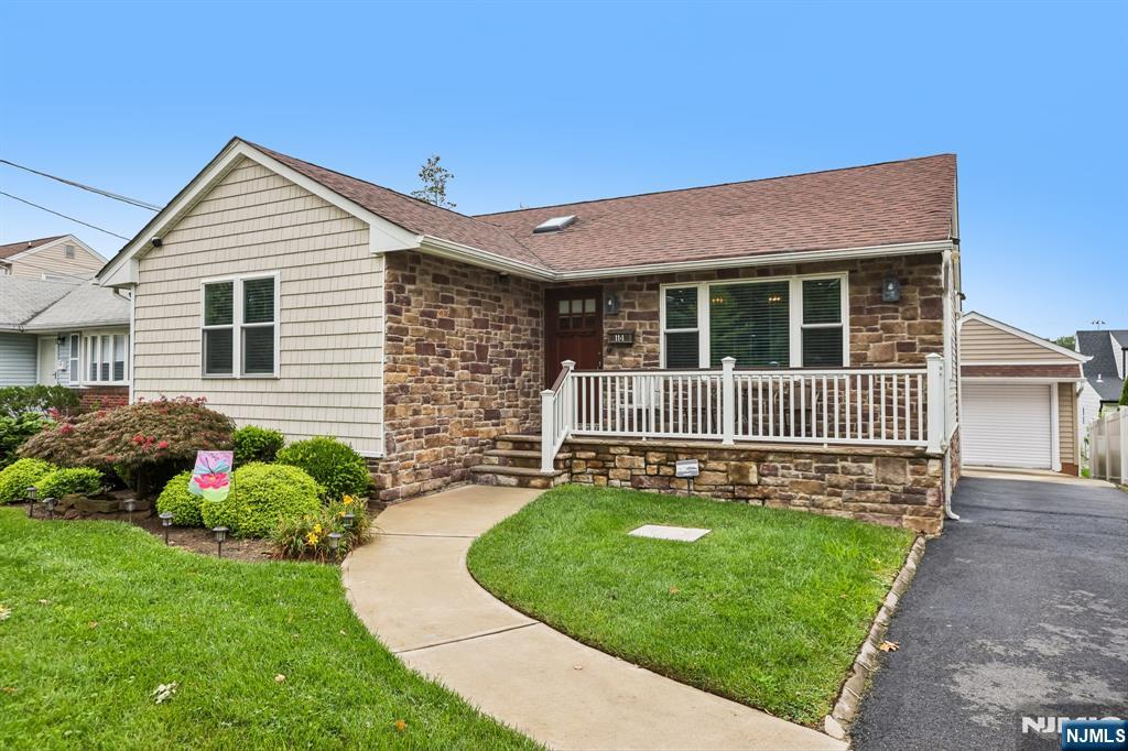 114 Hobart Avenue Property Photo 1