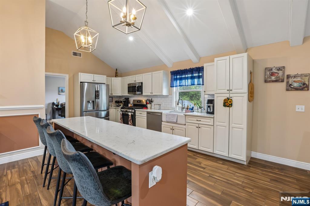 114 Hobart Avenue Property Photo 10