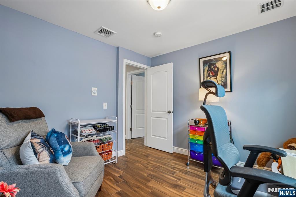 114 Hobart Avenue Property Photo 17