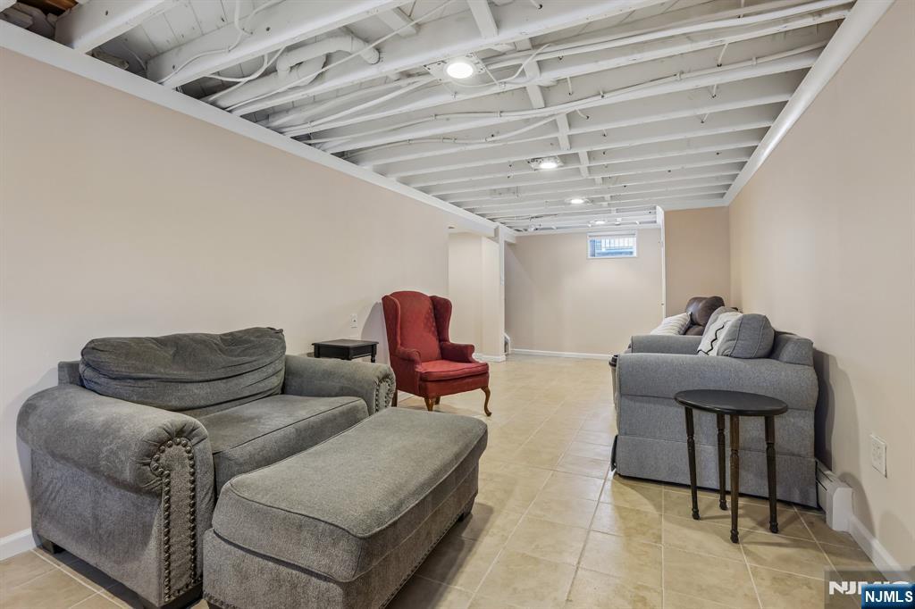 114 Hobart Avenue Property Photo 22