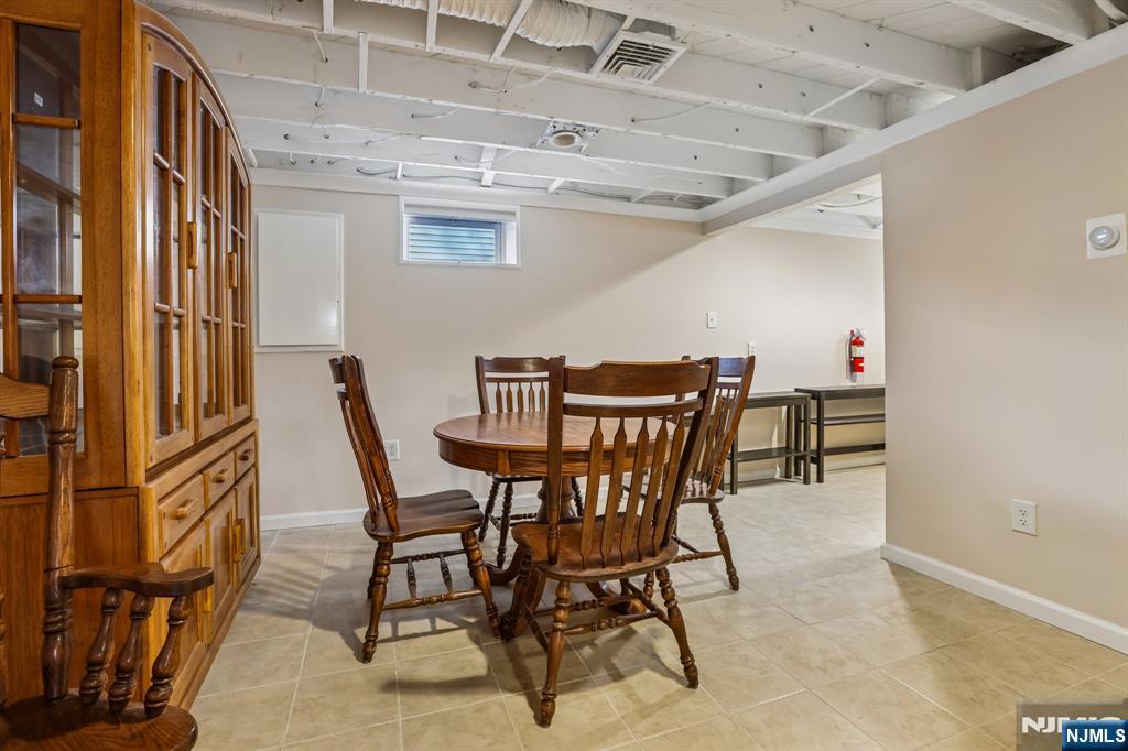114 Hobart Avenue Property Photo 23