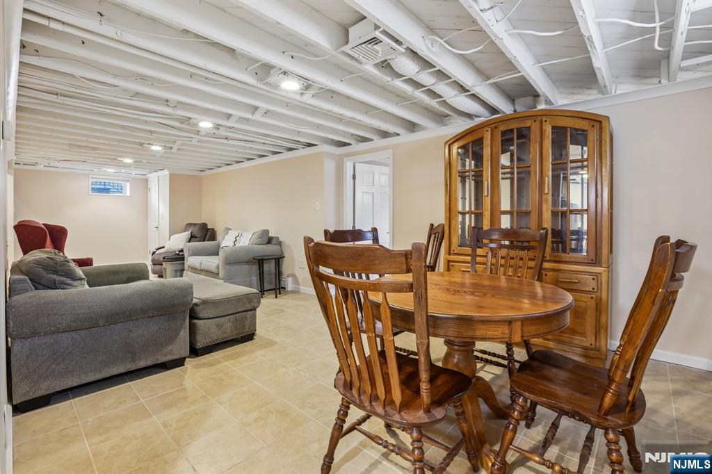 114 Hobart Avenue Property Photo 24
