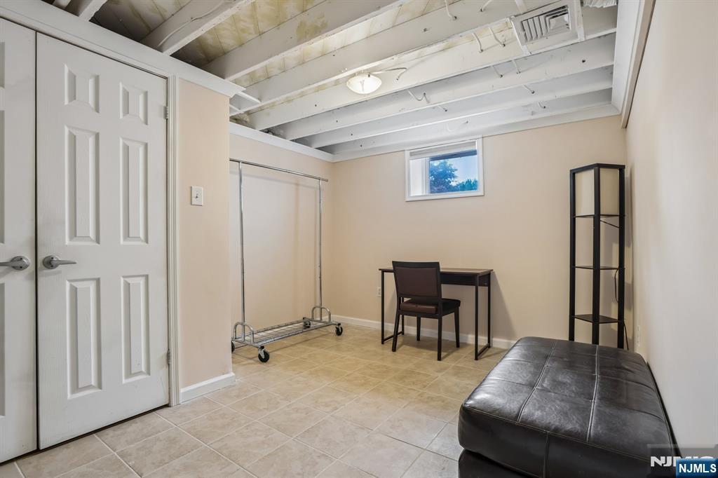 114 Hobart Avenue Property Photo 27