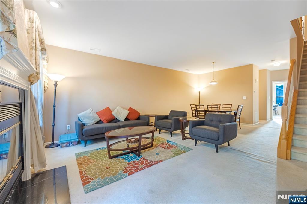 1148 Stafford Street Property Photo 5