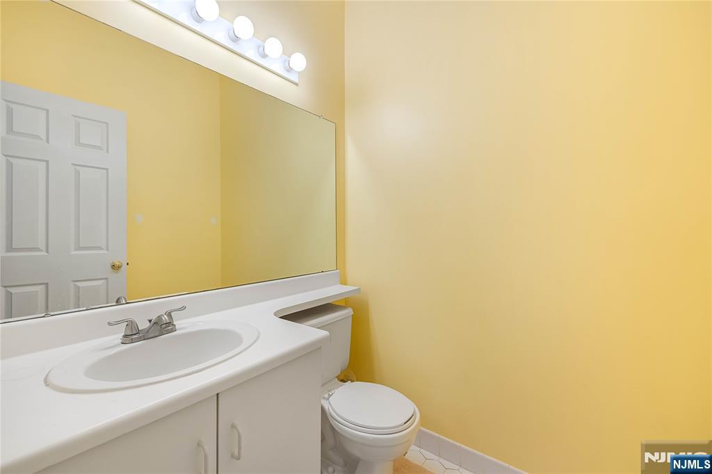 1148 Stafford Street Property Photo 9