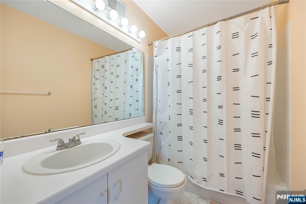 1148 Stafford Street Property Photo 19