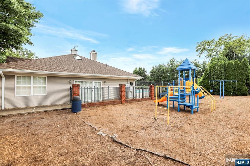 1148 Stafford Street Property Photo 26
