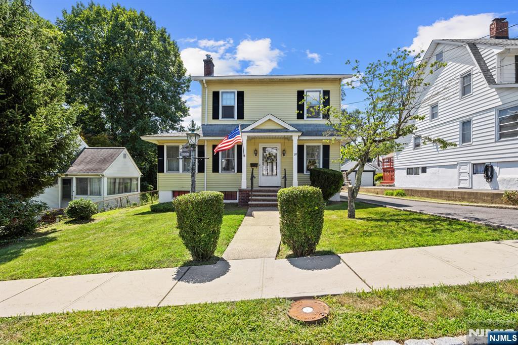 20 Woodside Terrace Property Photo 1