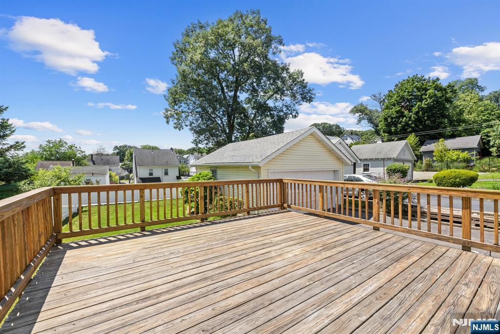 20 Woodside Terrace Property Photo 32