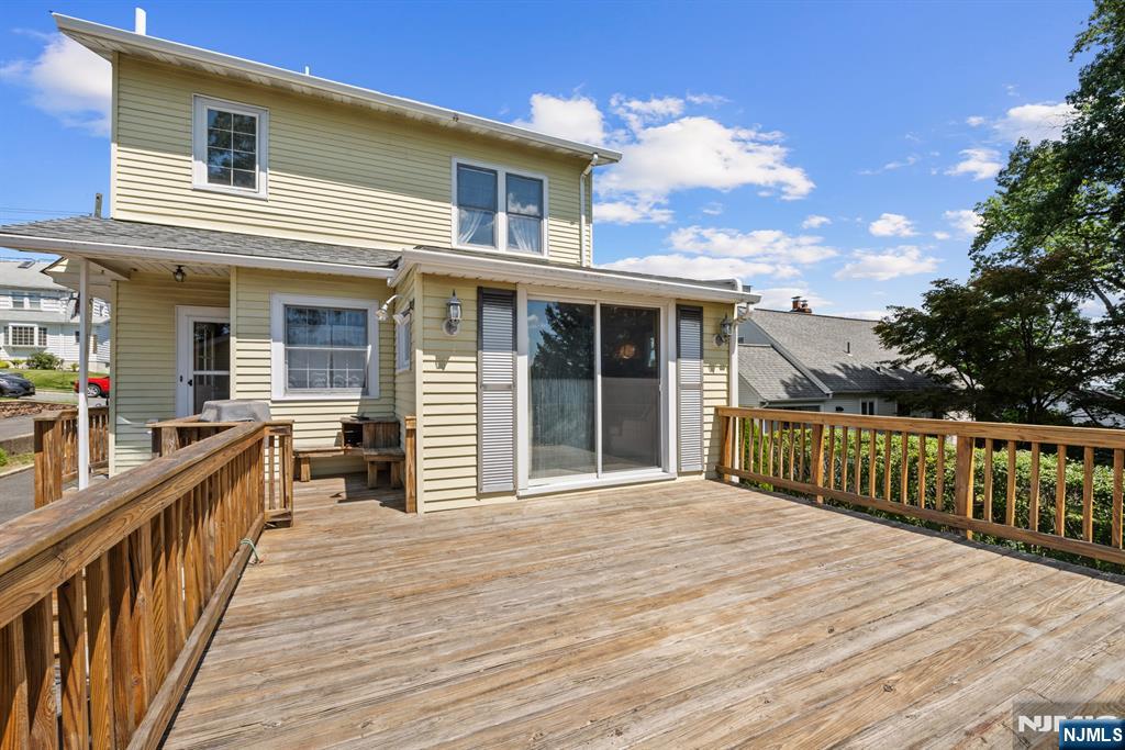 20 Woodside Terrace Property Photo 35
