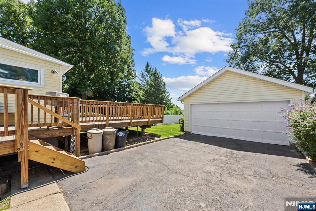 20 Woodside Terrace Property Photo 37